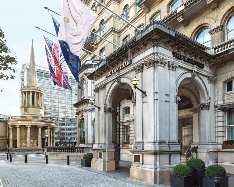mainpage_the_langham_london_exterior